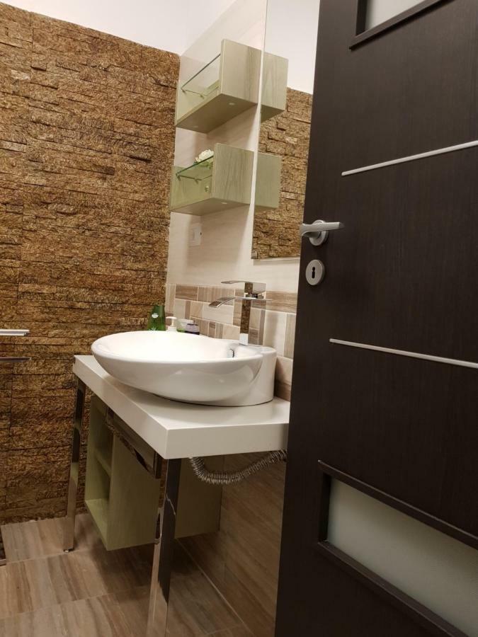 Bk Hotel Năvodari Buitenkant foto